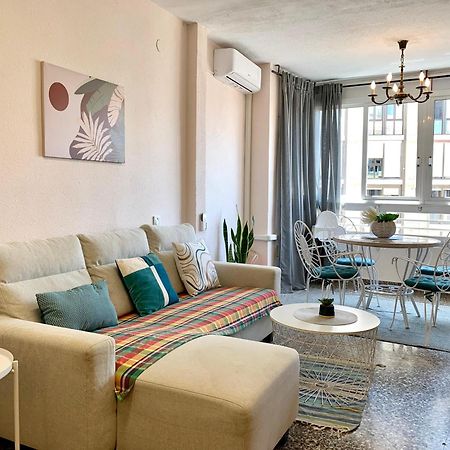 Centrally-Located, Spacious Flat At Historic Centre & Short Walk To Beach Alicante Ngoại thất bức ảnh