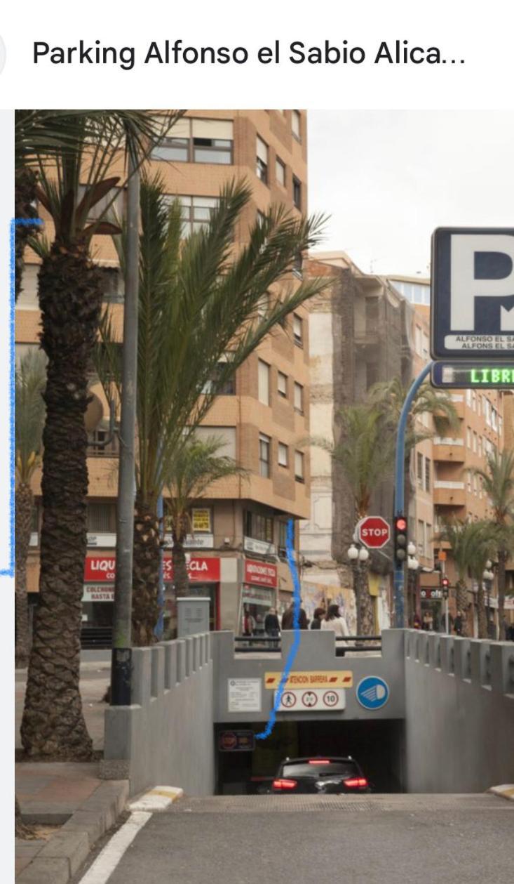 Centrally-Located, Spacious Flat At Historic Centre & Short Walk To Beach Alicante Ngoại thất bức ảnh